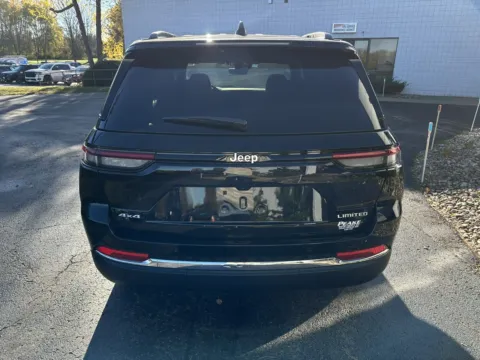 More photos of 2025 Jeep Grand Cherokee Limited at Peake Chrysler Dodge Jeep Ram Fiat, NY