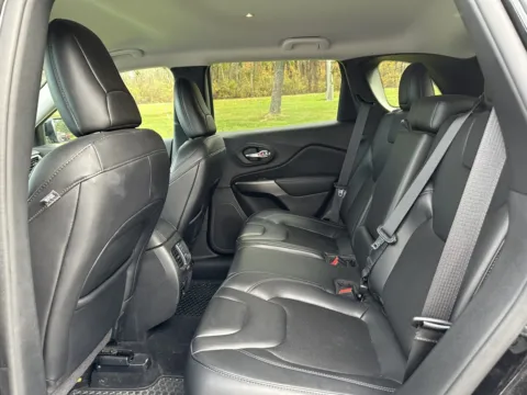More photos of 2020 Jeep Cherokee Latitude Plus at Peake Chrysler Dodge Jeep Ram Fiat, NY