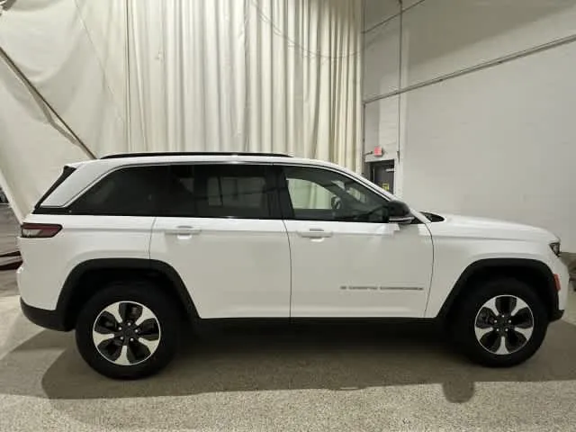2024 Jeep Grand Cherokee 4xe - Photo 7