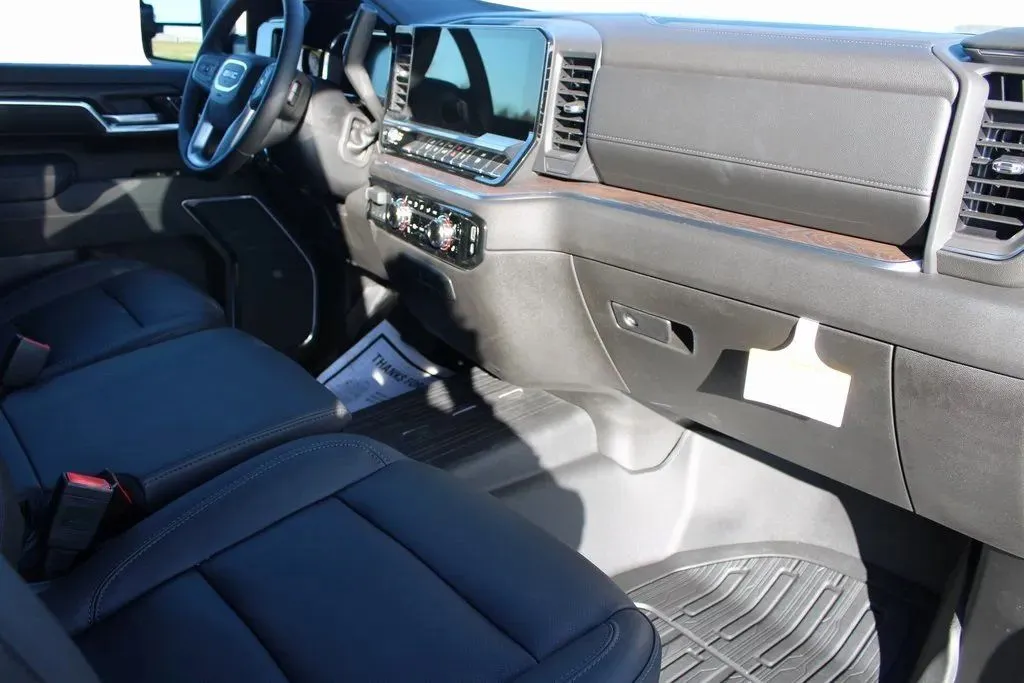 2026 GMC Sierra 3500HD SLT - Photo 22