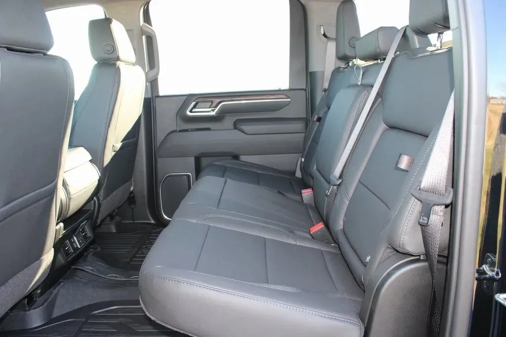 2026 GMC Sierra 3500HD SLT - Photo 27