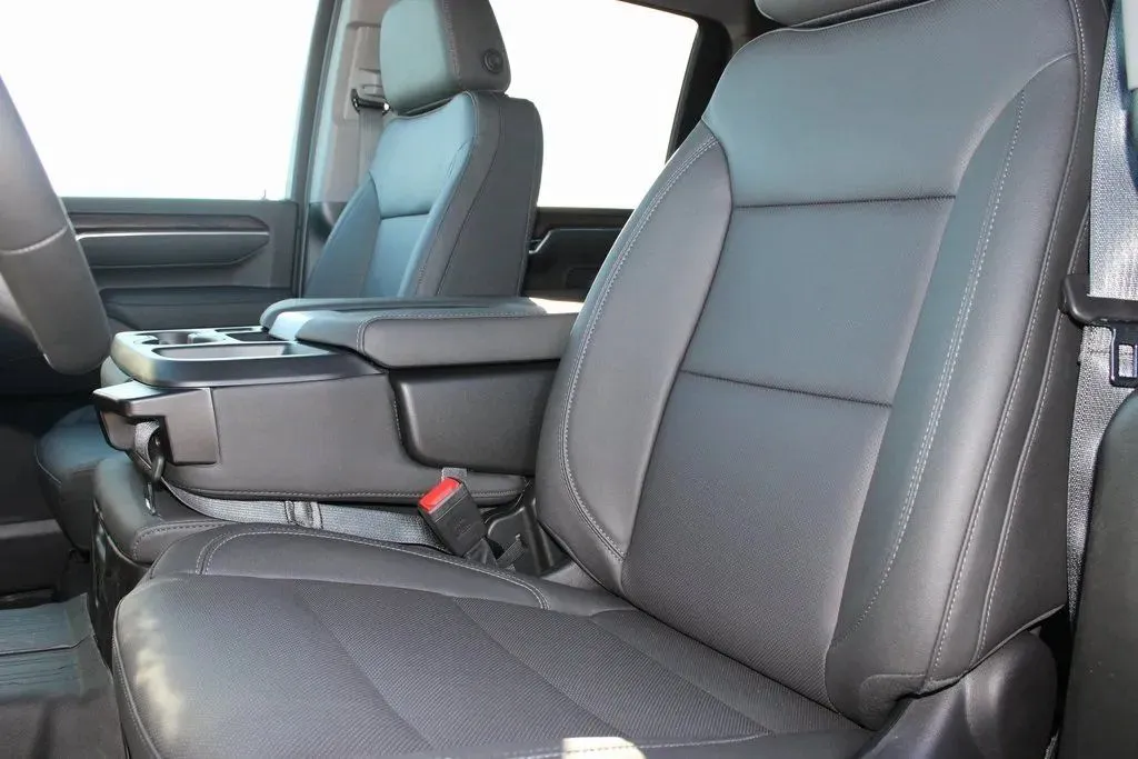 2026 GMC Sierra 3500HD SLT - Photo 11
