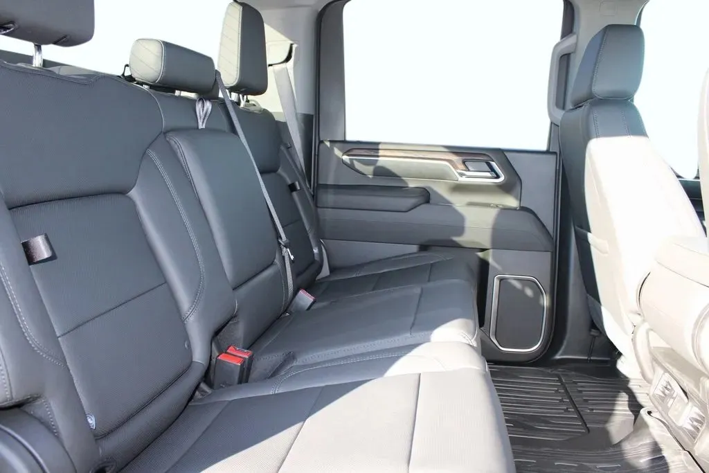 GMC Sierra photo 26
