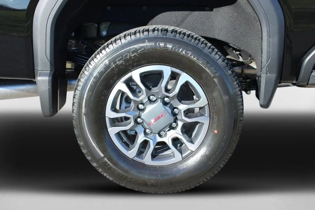2026 GMC Sierra 3500HD SLT - Photo 41