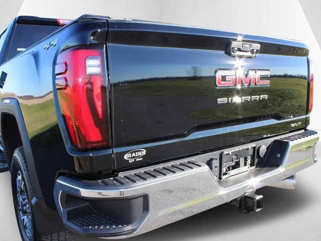 2026 GMC Sierra 3500HD SLT - Photo 38