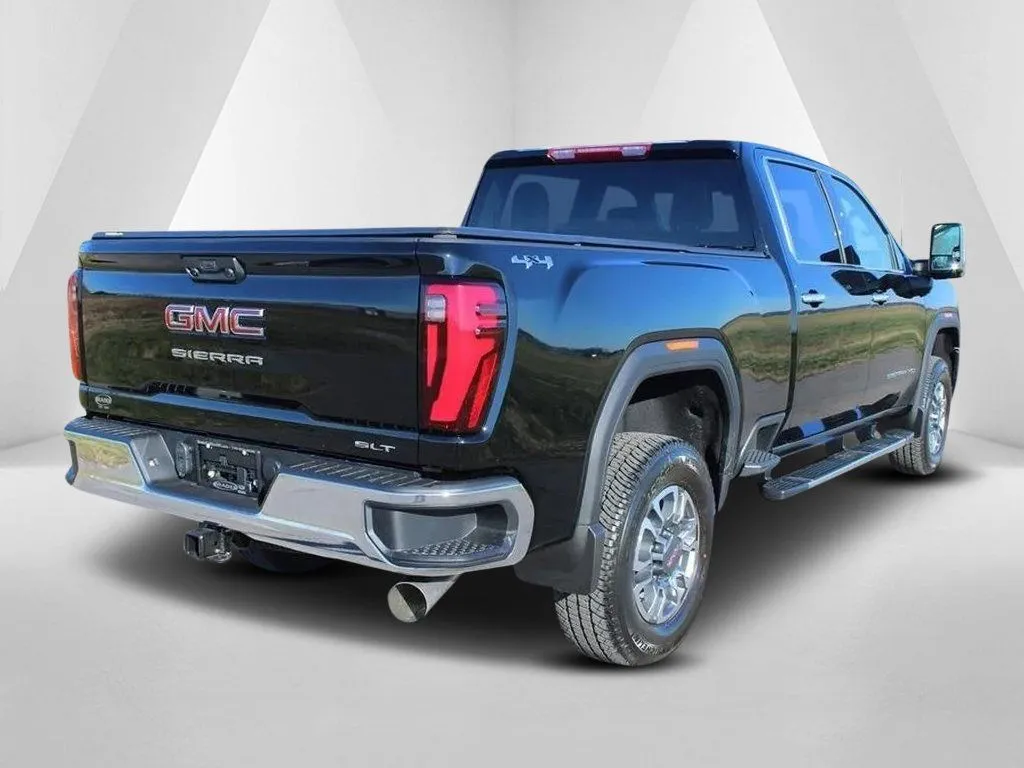 2026 GMC Sierra 3500HD SLT - Photo 7