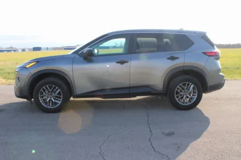 More photos of 2024 Nissan Rogue S at Braden Cadillac GMC, OH