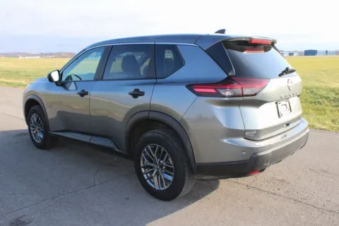 More photos of 2024 Nissan Rogue S at Braden Cadillac GMC, OH