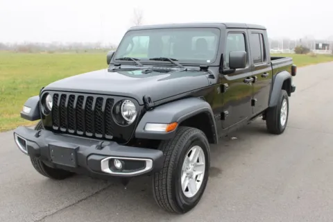 Another view of 2023 Jeep Gladiator Sport S for sale in Carroll, OH at Braden Cadillac GMC