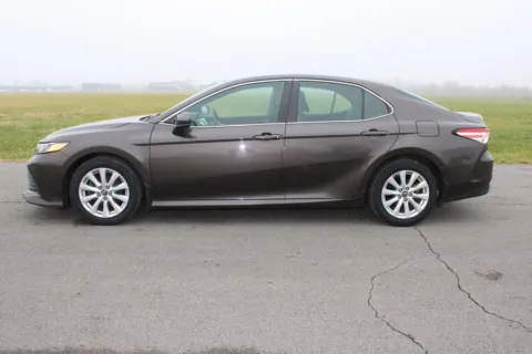 More photos of 2018 Toyota Camry L at Braden Cadillac GMC, OH