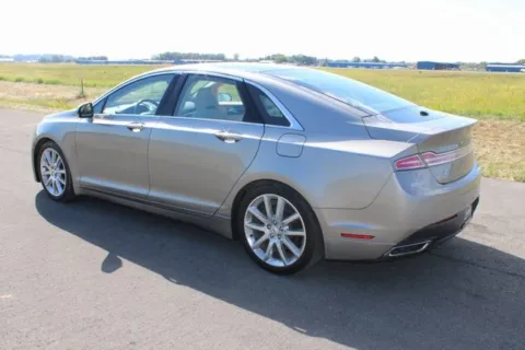More photos of 2016 Lincoln MKZ Hybrid at Braden Cadillac GMC, OH