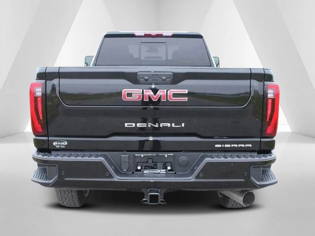 2026 GMC Sierra 3500HD Denali - Photo 6