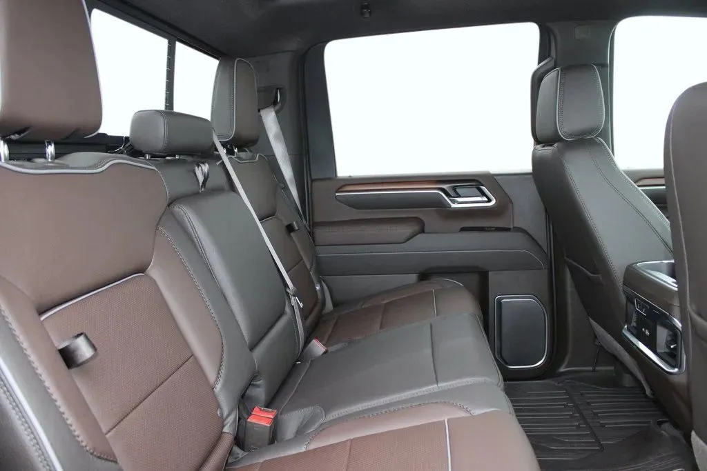 2026 GMC Sierra 3500HD Denali - Photo 26