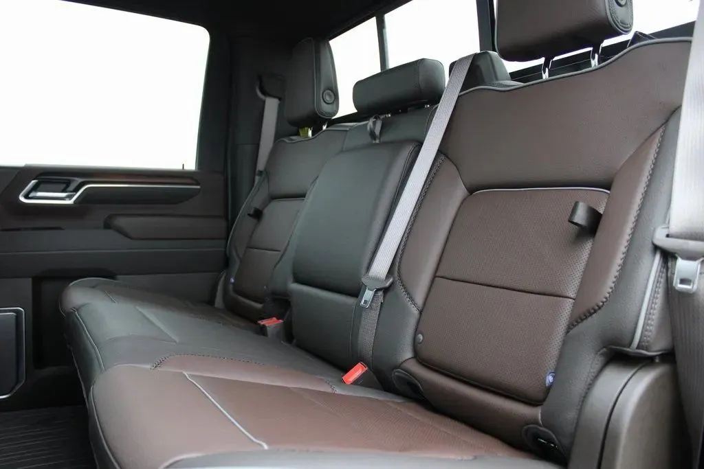 2026 GMC Sierra 3500HD Denali - Photo 30