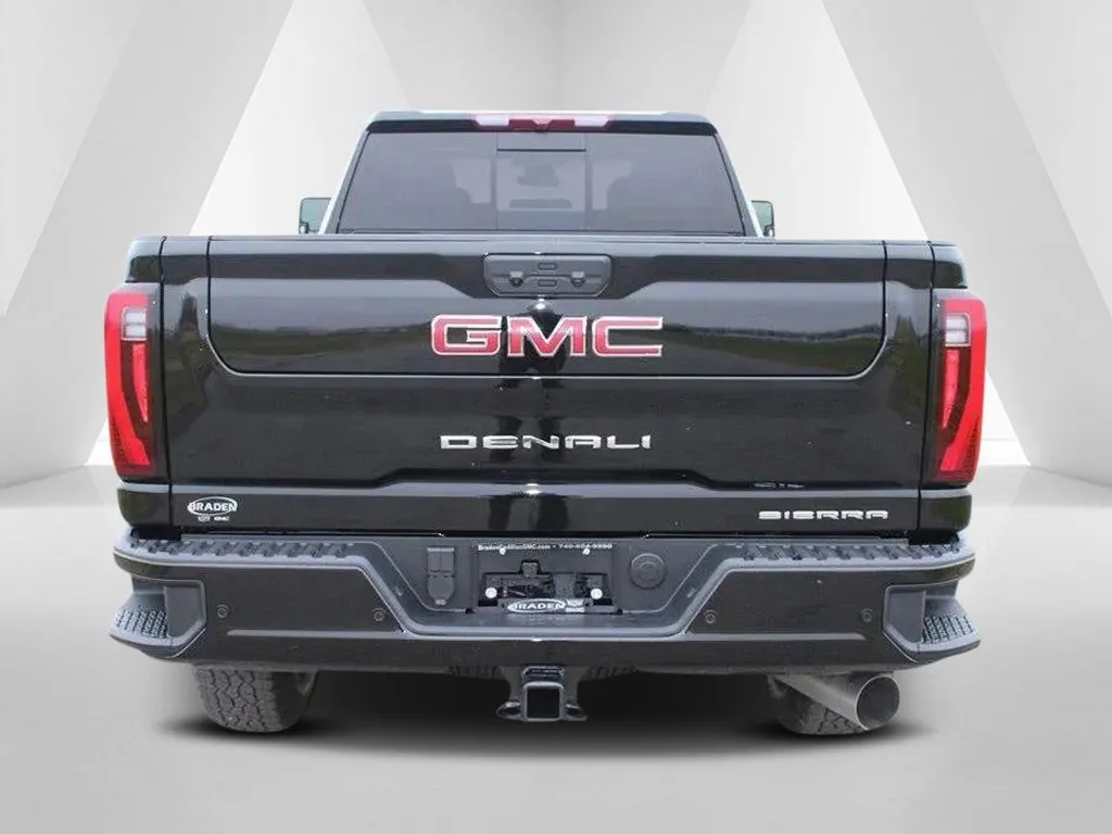 GMC Sierra photo 6