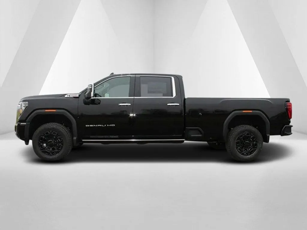 2026 GMC Sierra 3500HD Denali - Photo 4