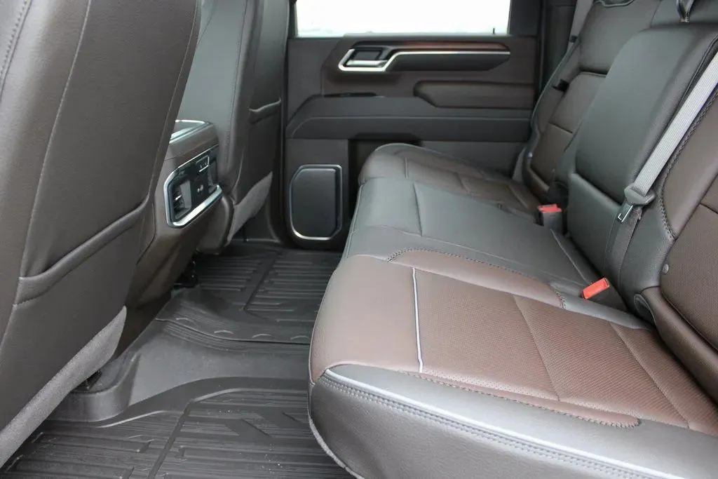 2026 GMC Sierra 3500HD Denali - Photo 29