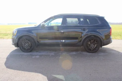 More photos of 2022 Kia Telluride SX at Braden Cadillac GMC, OH