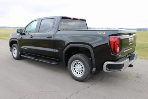 More photos of 2026 GMC Sierra 1500 Pro at Braden Cadillac GMC, OH