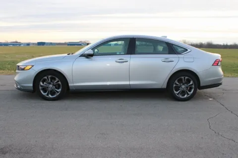 More photos of 2023 Honda Accord EX at Braden Cadillac GMC, OH