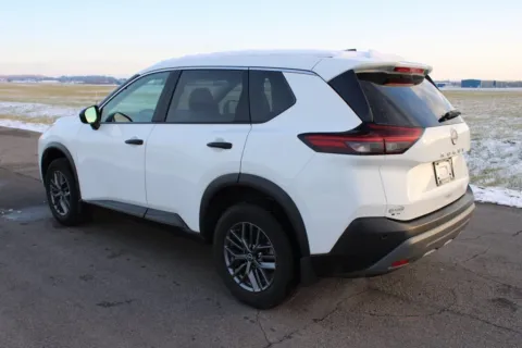 More photos of 2023 Nissan Rogue S at Braden Cadillac GMC, OH