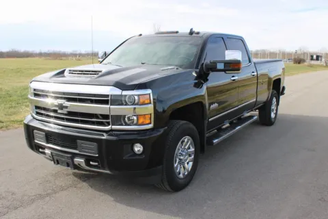 Another view of 2019 Chevrolet Silverado 3500HD High Country for sale in Carroll, OH at Braden Cadillac GMC