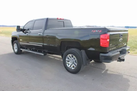More photos of 2019 Chevrolet Silverado 3500HD High Country at Braden Cadillac GMC, OH