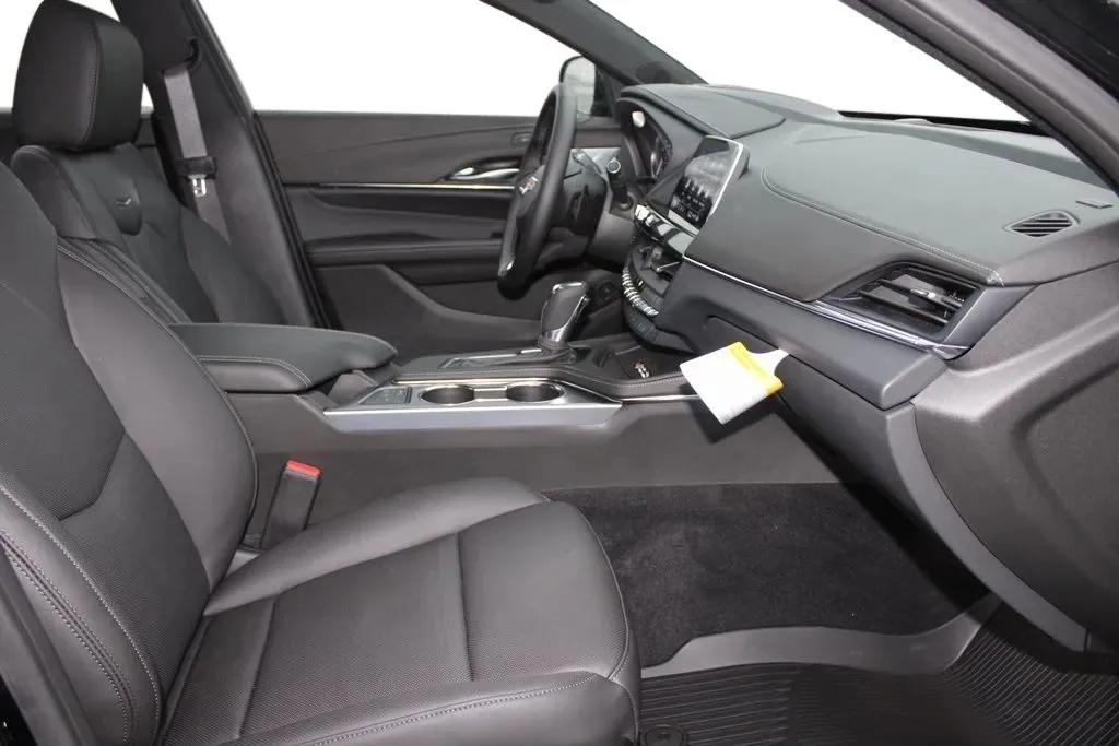 Cadillac CT4 photo 19