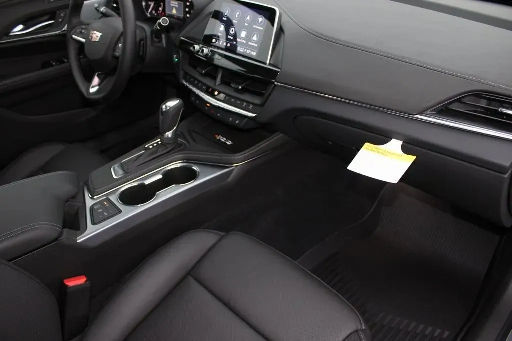 Cadillac CT4 photo 21