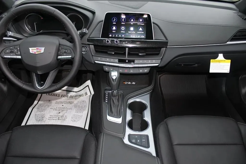 Cadillac CT4 photo 32