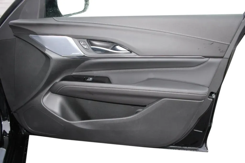 Cadillac CT4 photo 20
