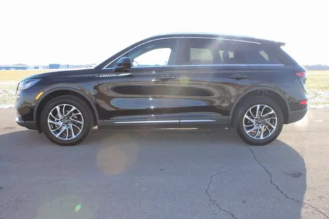 More photos of 2021 Lincoln Corsair Standard at Braden Cadillac GMC, OH