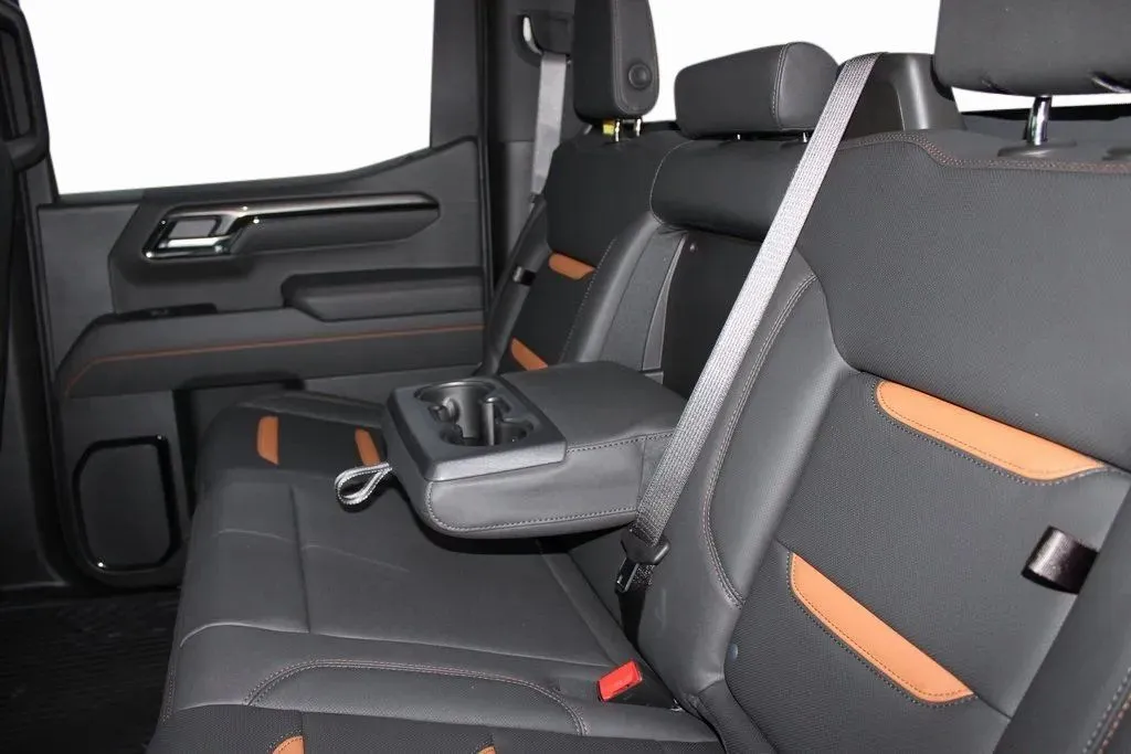 2026 GMC Sierra 1500 AT4 - Photo 32