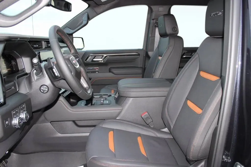 2026 GMC Sierra 1500 AT4 - Photo 9