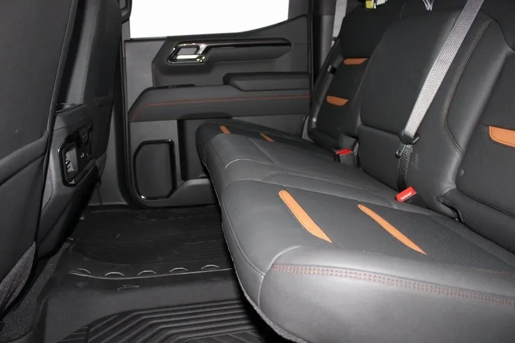 2026 GMC Sierra 1500 AT4 - Photo 30