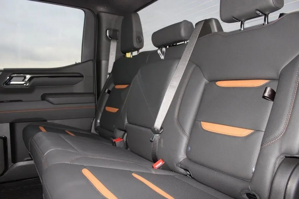 2026 GMC Sierra 1500 AT4 - Photo 31