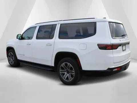 More photos of 2024 Jeep Wagoneer L Series II at Braden Cadillac GMC, OH