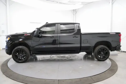 More photos of 2022 Chevrolet Silverado 1500 LT Trail Boss at Braden Cadillac GMC, OH