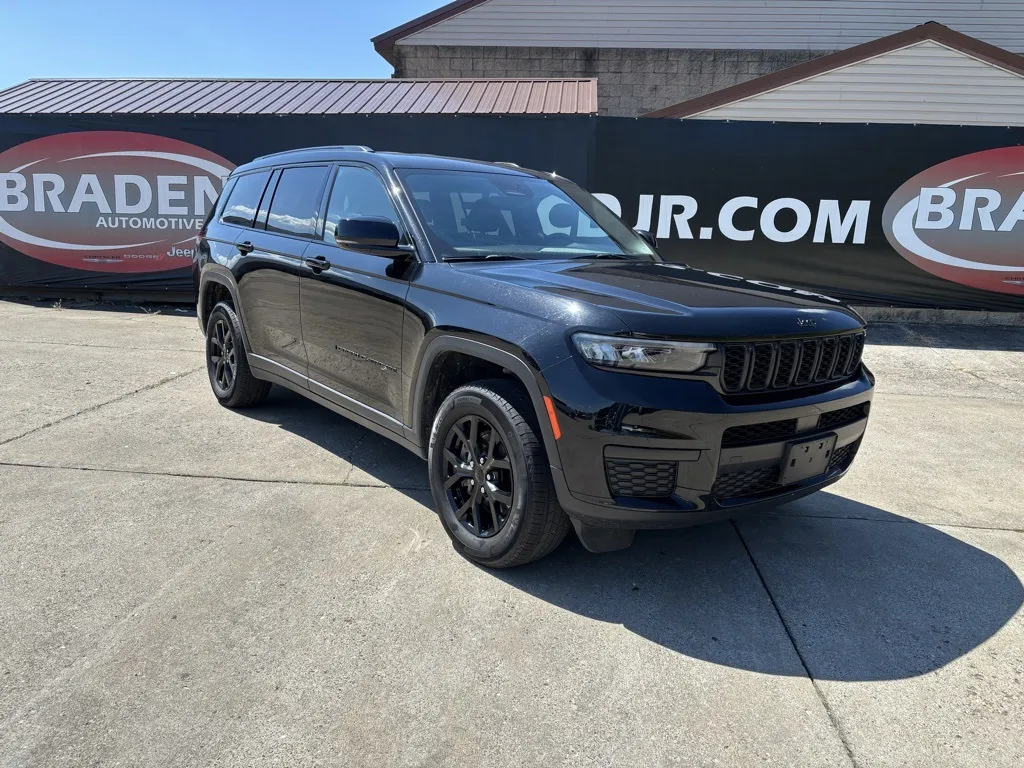 Black 2024 Jeep Grand Cherokee L Altitude for sale in Carroll, OH