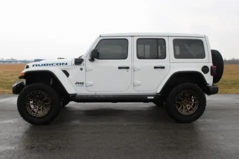 More photos of 2022 Jeep Wrangler Unlimited Rubicon 4xe at Braden Cadillac GMC, OH