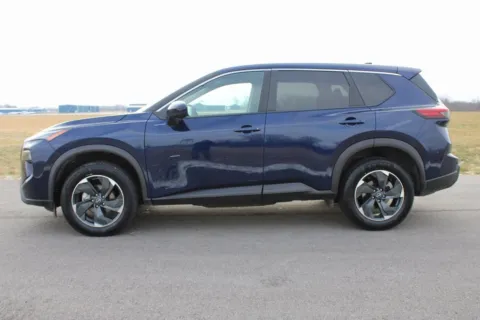 More photos of 2024 Nissan Rogue SV at Braden Cadillac GMC, OH