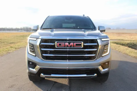 Photos of 2026 GMC Yukon XL Elevation for sale in Carroll, OH at Braden Cadillac GMC