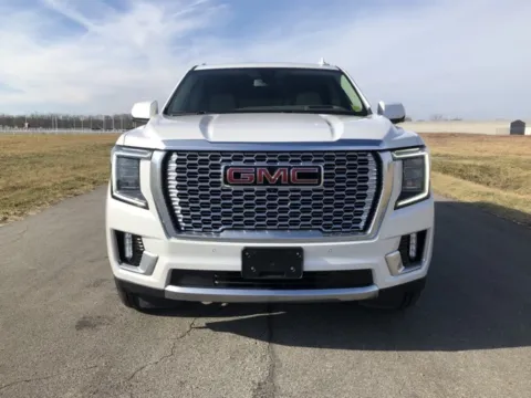 Another view of 2022 GMC Yukon XL Denali for sale in Carroll, OH at Braden Cadillac GMC