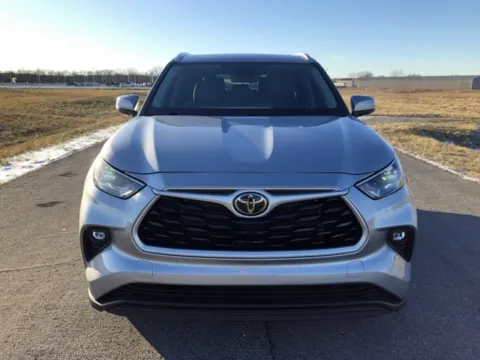 Photos of 2023 Toyota Highlander XLE for sale in Carroll, OH at Braden Cadillac GMC