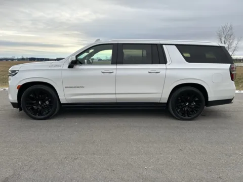 More photos of 2023 Chevrolet Suburban High Country at Braden Cadillac GMC, OH