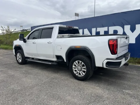 More photos of 2023 GMC Sierra 2500HD Denali at Braden Cadillac GMC, OH