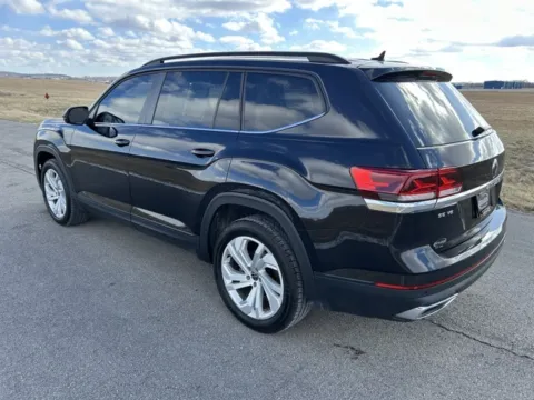 More photos of 2021 Volkswagen Atlas 3.6L V6 SE w/Technology at Braden Cadillac GMC, OH