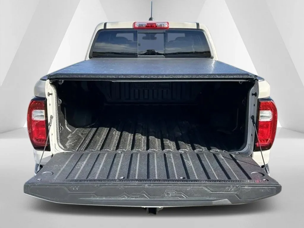 GMC Canyon photo 35