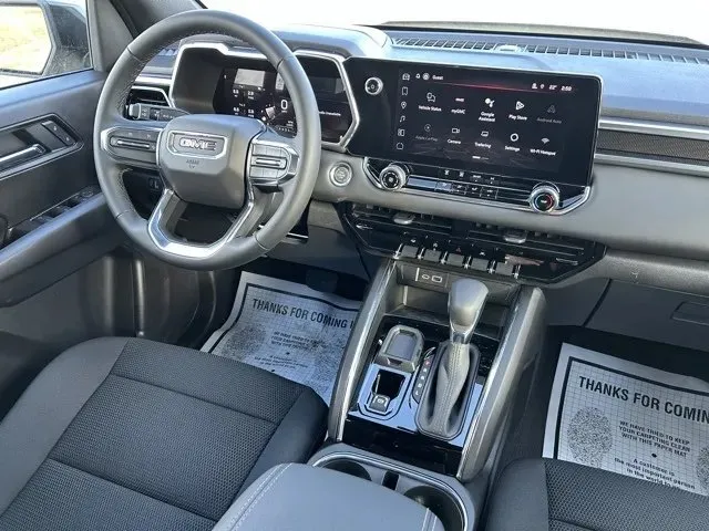 GMC Canyon photo 23