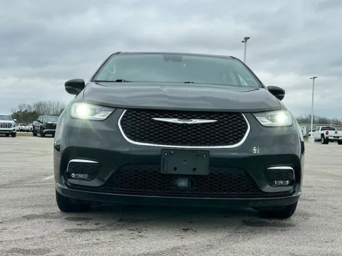 Another view of 2024 Chrysler Pacifica Hybrid Select for sale in Carroll, OH at Braden Cadillac GMC